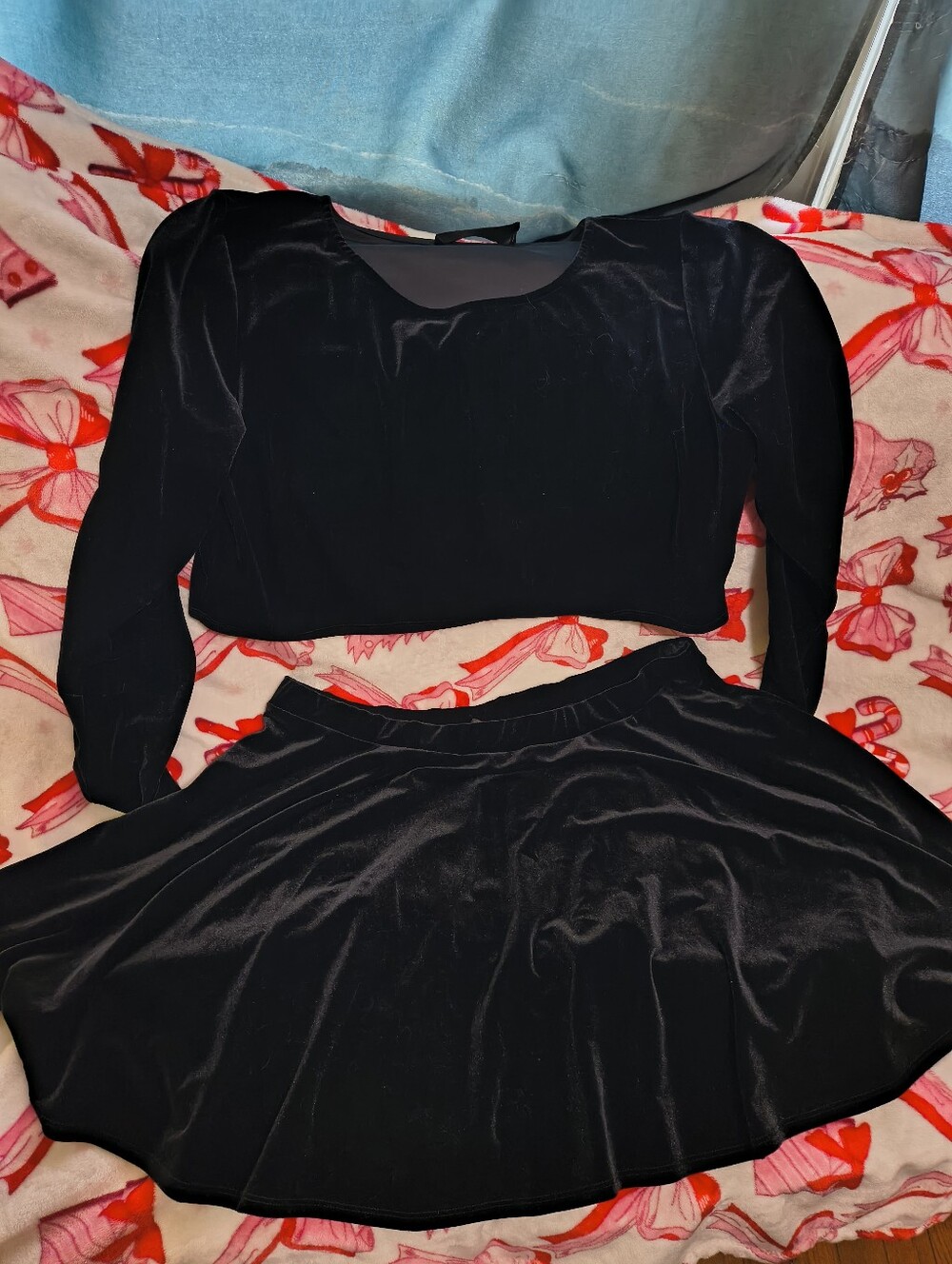 Bnwot Foxblood 2 Piece Black Velvet Mini Skirt Crop Top Set